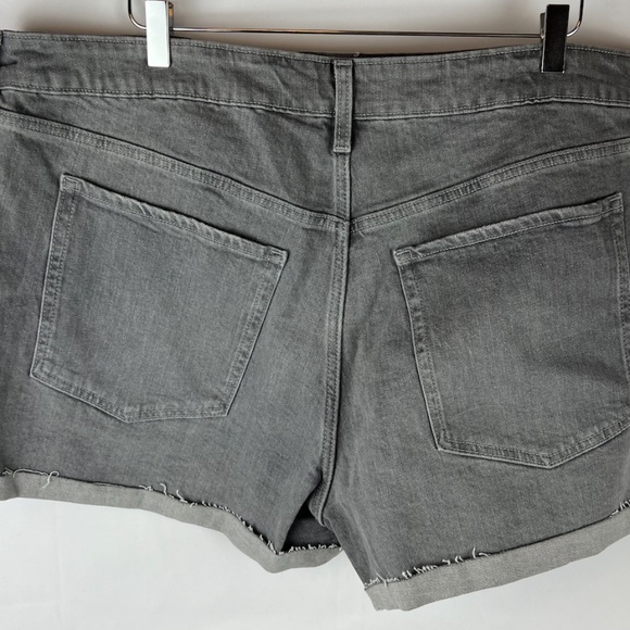 NWT: old navy High-Waisted O.G. Gray Cut-Off Jean Shorts (22) $40 - Picture 9 of 13